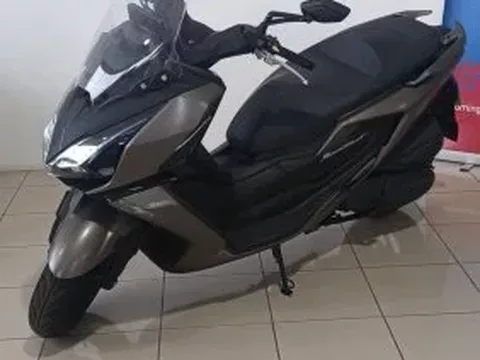 Kymco Super Dink 300