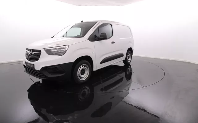 Opel Combo Cargo L1H1 E15DT MT6 100cv 3Lug.