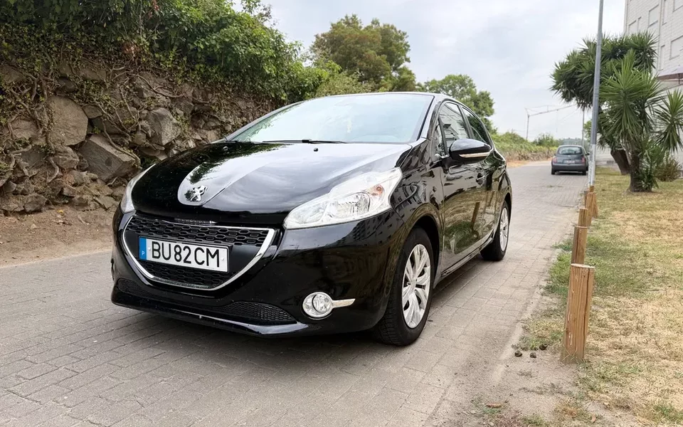 Peugeot 208 PureTech 82 Allure