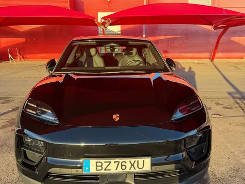 Porsche Macan Electric