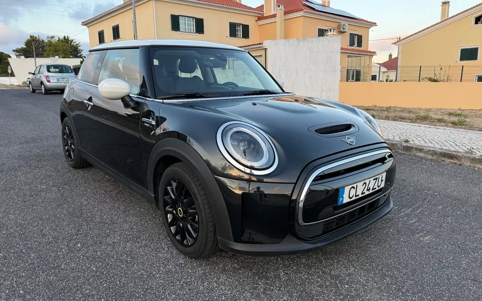 MINI 3 Portas Cooper SE Camden Edition