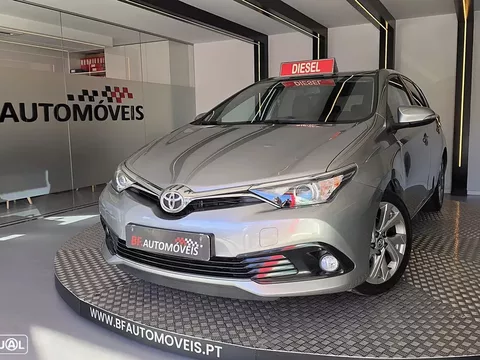 Toyota Auris 1.6 D-4D Exclusive+Navi