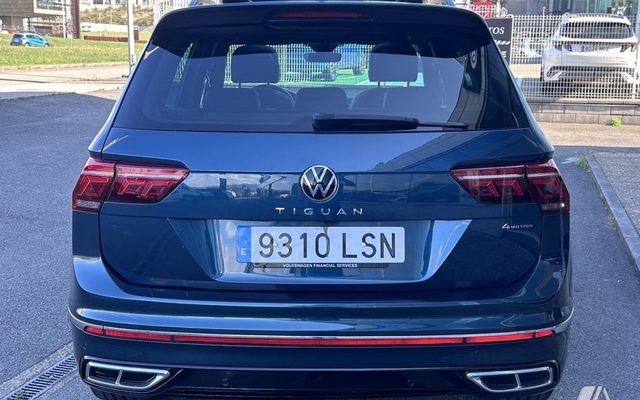 VOLKSWAGEN Tiguan Tiguan 2.0TDI R-Line 4Motion DSG 110kW