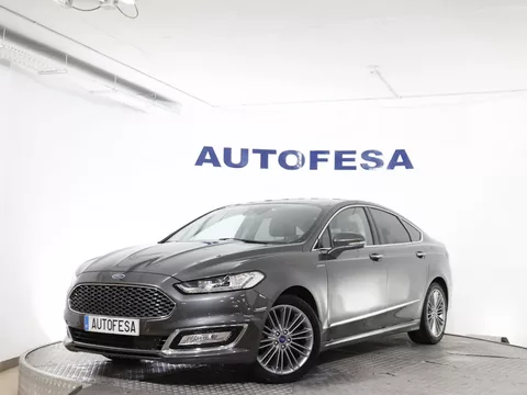 Ford Mondeo 2.0 HEV VIGNALE AUTO 187CV 4P #CUERO, NAVY, PARKTRONIC