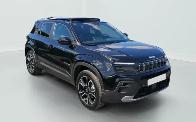 Jeep Avenger 1.2 T3 E-HYBRID 110 BVR SUMMIT Zéro km immatriculé