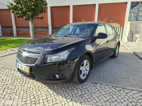 Chevrolet Cruze 1.6 LT