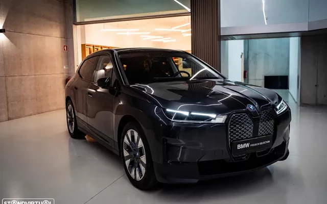 BMW iX xDrive 40
