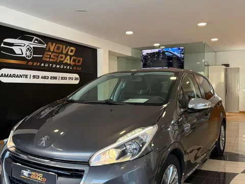 Peugeot 208 PureTech 82 Style