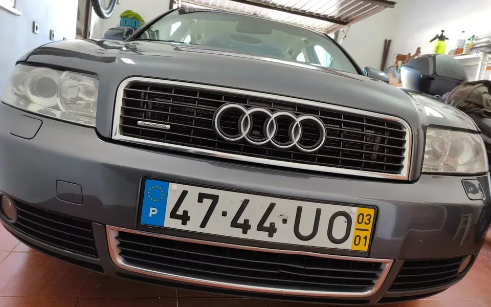 Audi A4 2.5 TDI quattro