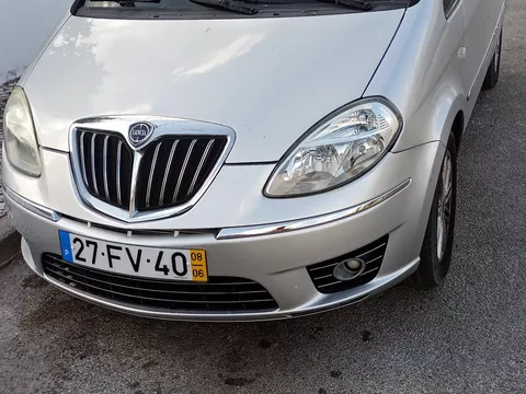 Lancia Musa 1.3 16V M-jet Oro DFN