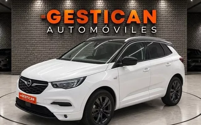 OPEL Grandland X 1.2 Turbo Design Line