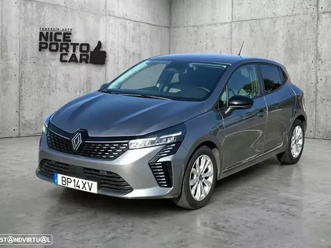 Renault Clio 1.0 TCe Techno Bi-Fuel
