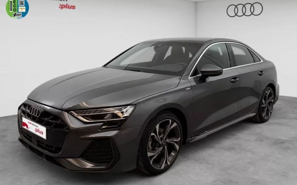 AUDI A4 A4 35 TFSI S line S tronic 110kW