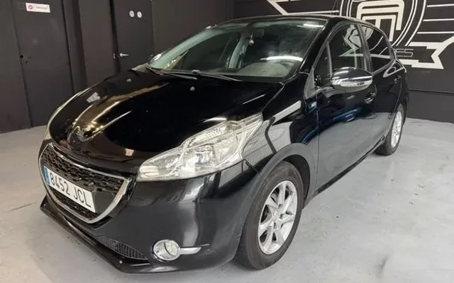 PEUGEOT 208 Style