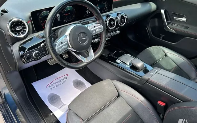 MERCEDES-BENZ Clase A A 180d 7G-DCT