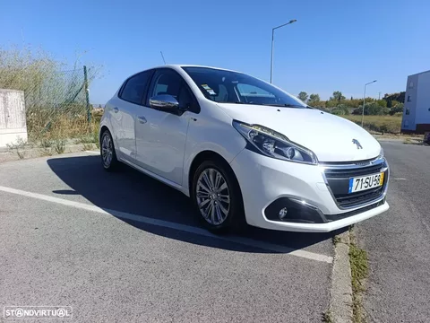 Peugeot 208 1.2 PureTech Style