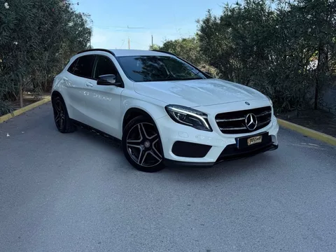 Mercedes-Benz GLA 220 CDI AMG Line 4-Matic