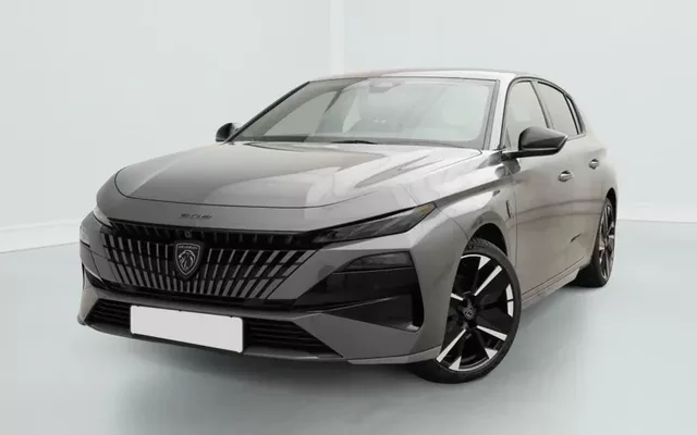 Peugeot 308 Hybrid 145 e-DCS6 GT Zéro km immatriculé