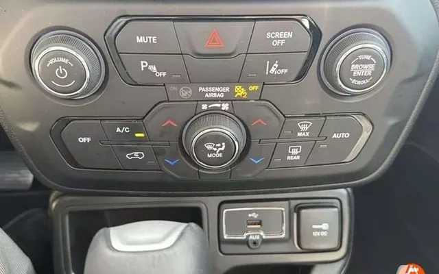 JEEP Renegade eHybrid Altitude 1.5 MHEV 130hp Dct Fwd