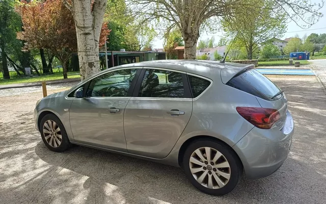 Opel Astra 1.7 CDTI Cosmo
