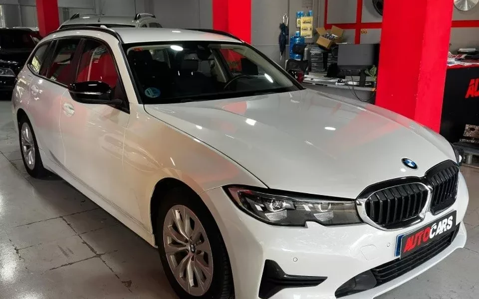BMW Serie 3 318dA Touring