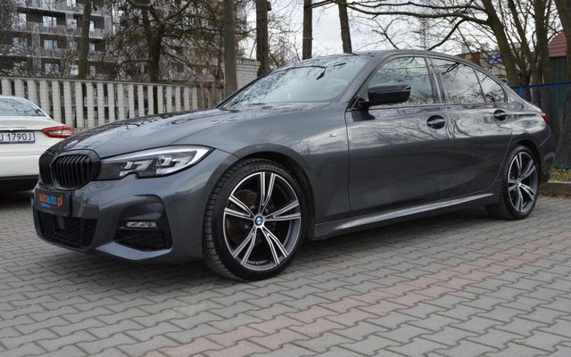 BMW SERIA 3 2020