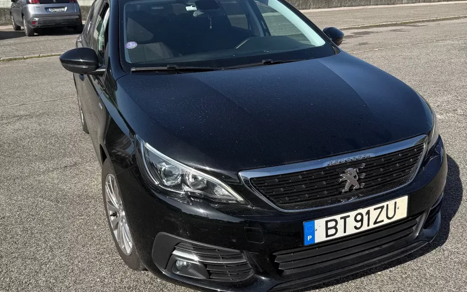 Peugeot 308 PureTech 130 GPF EAT8 Stop & Start Allure