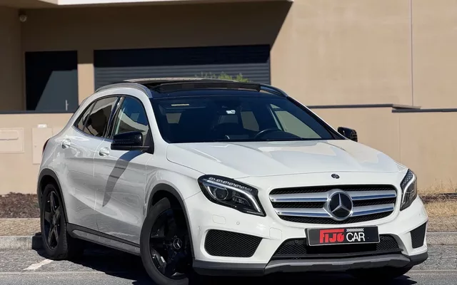 Mercedes-Benz GLA 220