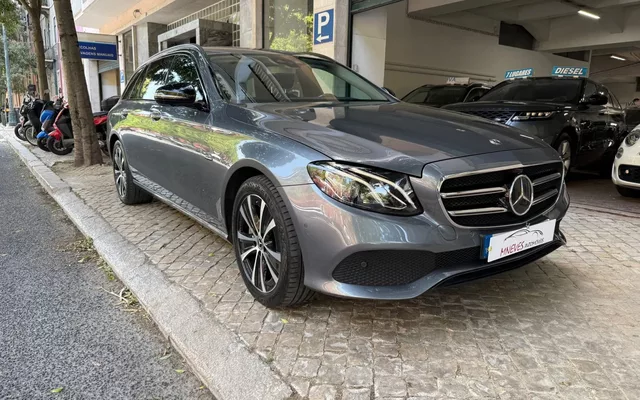 Mercedes-Benz E 300 de 9G-TRONIC Night Edition