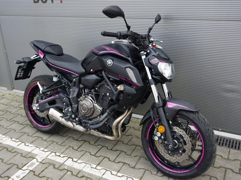 Yamaha MT 07 PINK kat. A
