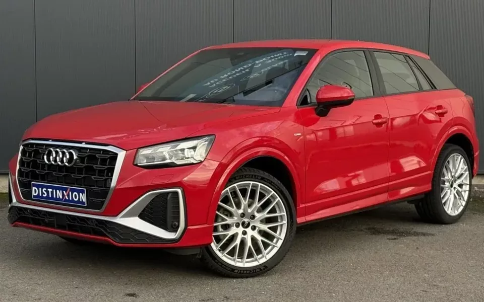 AUDI Q2