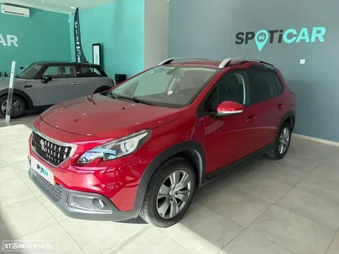 Peugeot 2008 1.2 PureTech Signature
