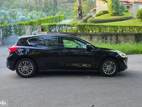 Ford Focus 1.0 EcoBoost S&S ST-LINE X