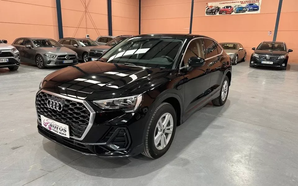 AUDI Q3 Q3 Sportback 45 TFSIe Black line S-tronic - 31500€ en Ubeda
