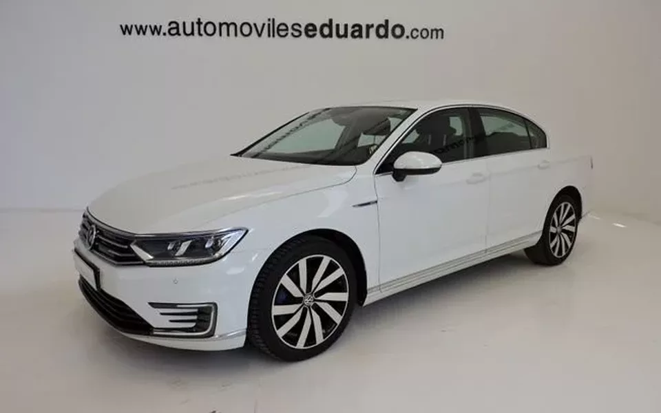 VOLKSWAGEN Passat Passat GTE 1.4 TSI
