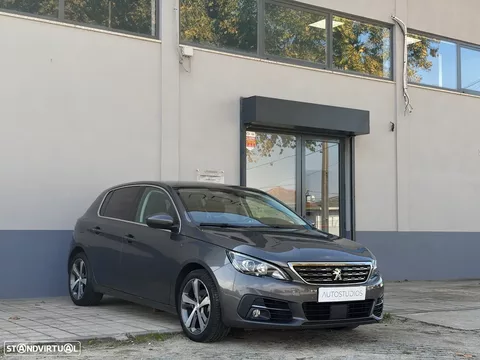 Peugeot 308 PureTech 130 GPF EAT8 Stop & Start Tech Edition