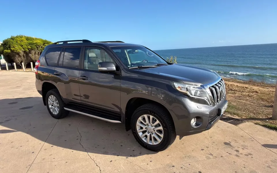 Toyota Land Cruiser 3.0 D-4D Luxury CA