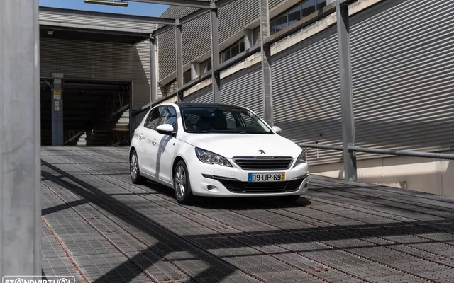 Peugeot 308