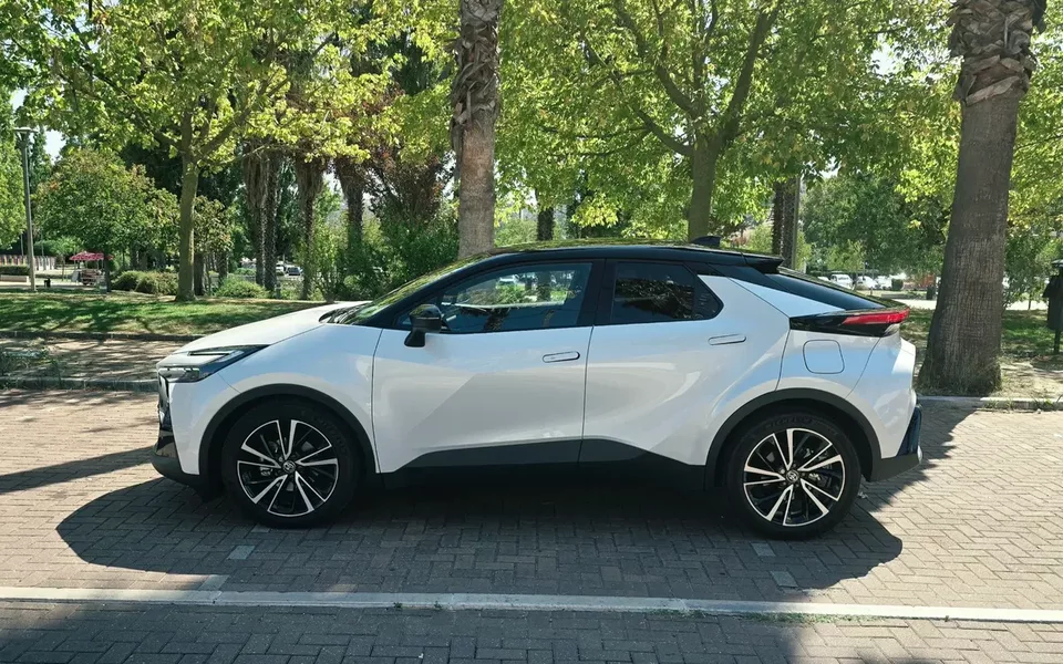 Toyota C-HR 1.8 Hybrid Lounge