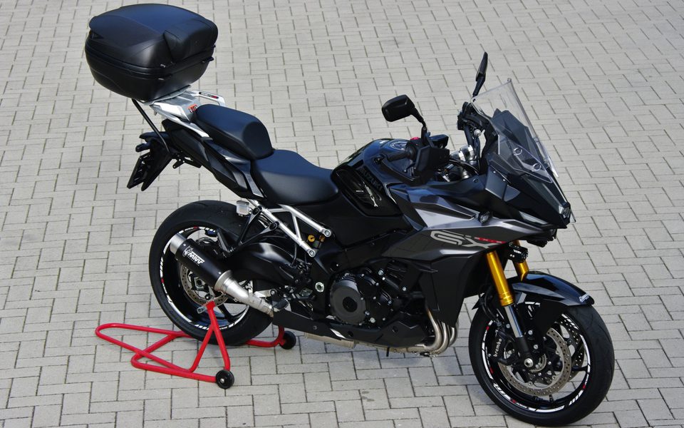Suzuki GSXS 1000 GX