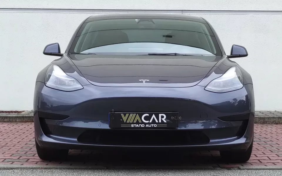 Tesla Model 3 Standard Range Plus RWD