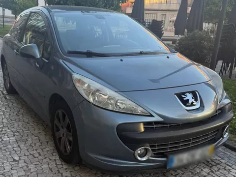 Peugeot 207 1.6 HDi Sport