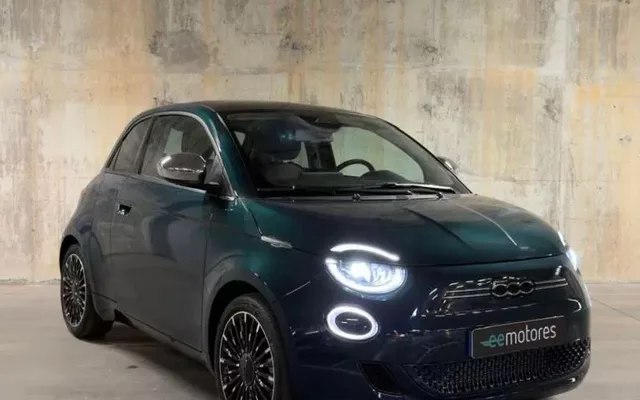 Fiat 500e 3 + 1 La Prima