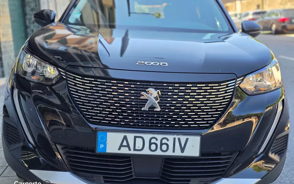 Peugeot 2008 1.5 BlueHDi Allure Pack EAT8