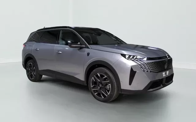 Peugeot 5008 Hybrid 145 e-DCS6 GT Zéro km immatriculé