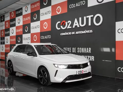 Opel Astra 1.2 T Elegance