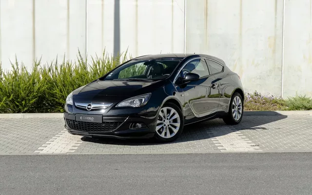 Opel Astra GTC 1.7 CDTi S/S