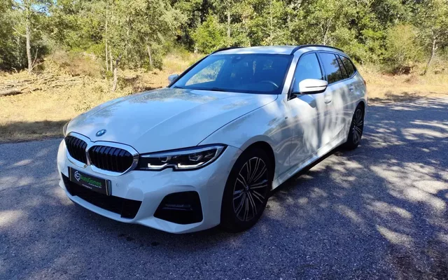 BMW 318 d Pack Desportivo M Auto