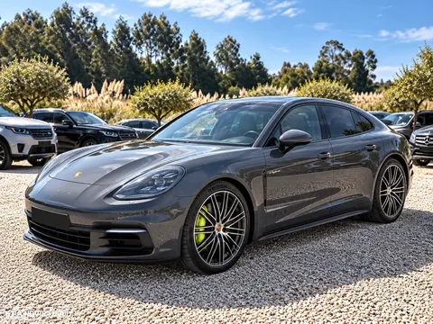 Porsche Panamera 4 E-Hybrid Platinum Edition