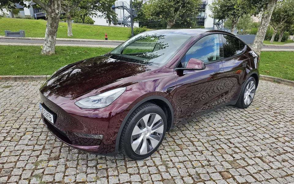 Tesla Model Y Long Range Tração Integral